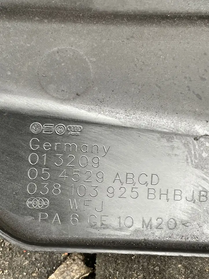 Volkswagen Golf IV (1998 - 2005) 013209 Крышка двигателя декоративная — фото 3