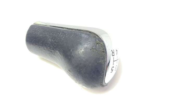 Toyota Yaris (2003 - 2005)   Отделка рычага переключения передач (кожа, головка)