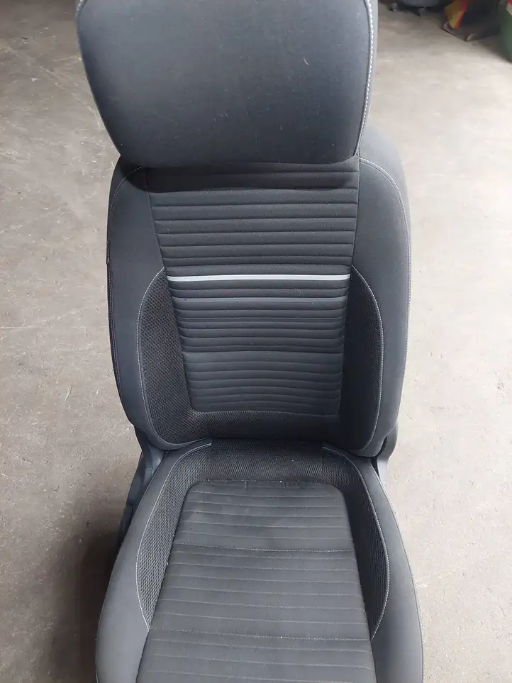 Volkswagen Tiguan (2011 - 2016) 0093880N9 Переднее сиденье пассажира — фото 1