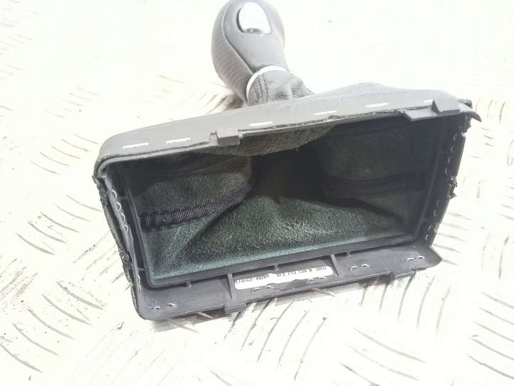 Audi A6 (2004 - 2008)  4F2713139N Отделка рычага переключения передач (кожа, головка)