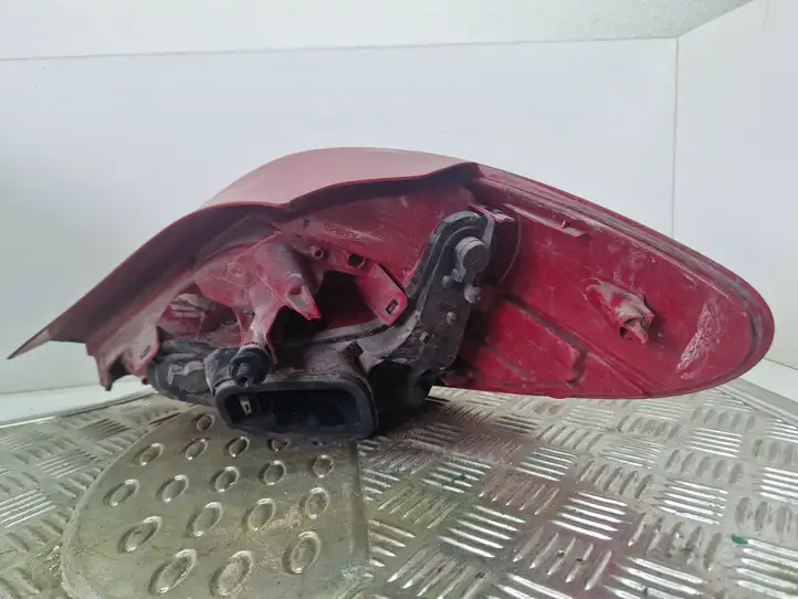Peugeot 207 (2010 - 2016) 968656608000 Задний фонарь в кузове — фото 5