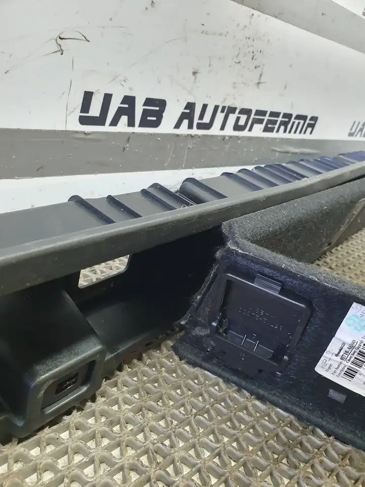 Hyundai i30 (2015 - 2017) 85765A6300 Ящик для хранения в багажнике — фото 8