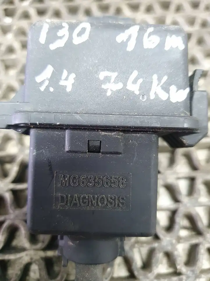 Hyundai i30 (2015 - 2017) MG635658 Прочая электропроводка — фото 6