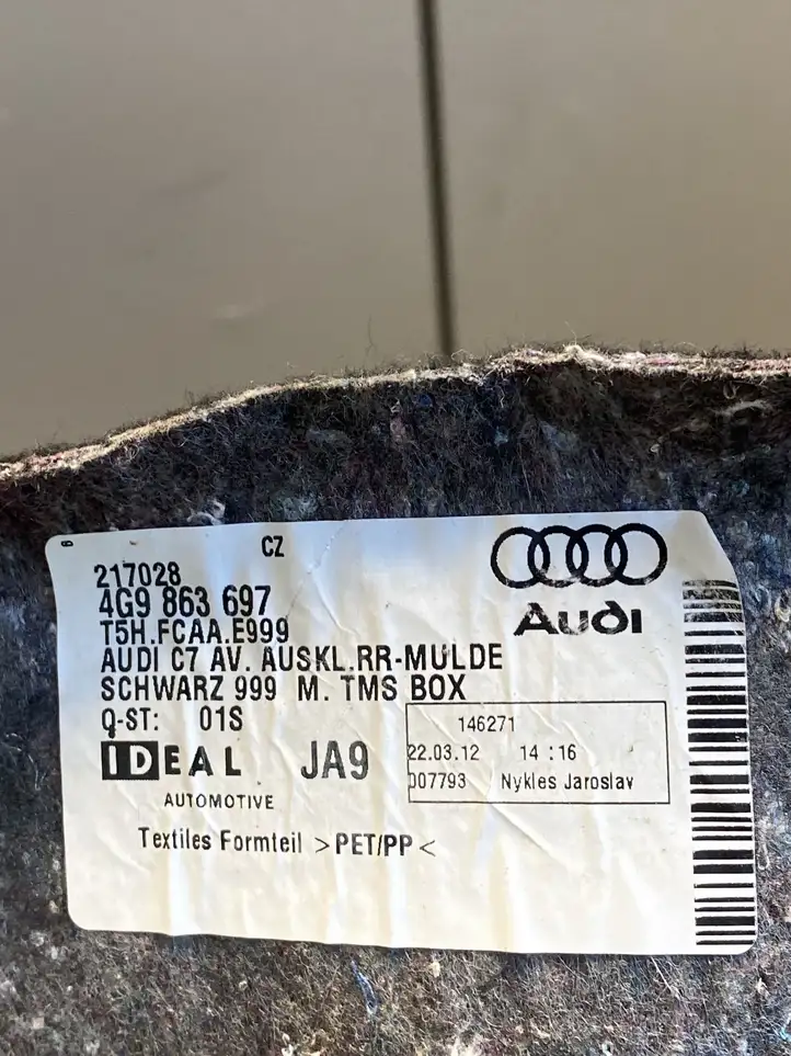 Audi A6 C7 (2011 - 2014) 4G9863697 Обшивка ниши запасного колеса — фото 4
