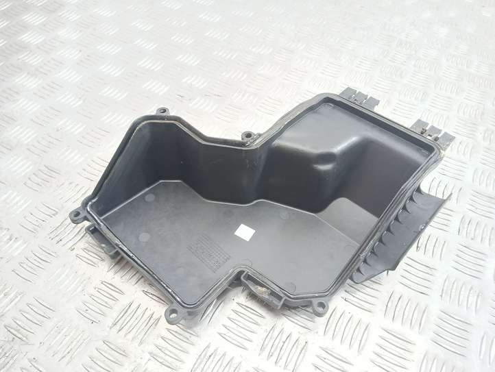 Audi A6 (2004 - 2008)  4F2937576 Крышка ящика предохранителей