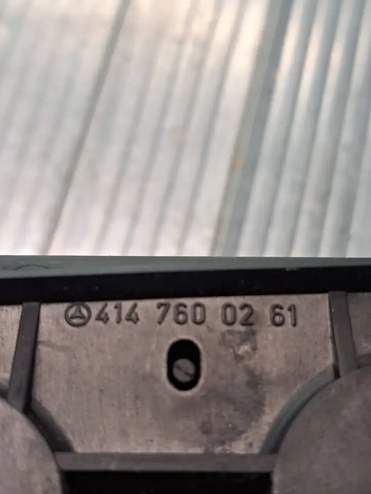 Mercedes-Benz Vaneo W414 (2001 - 2005) 4147600261 Ручка крышки багажника — фото 4