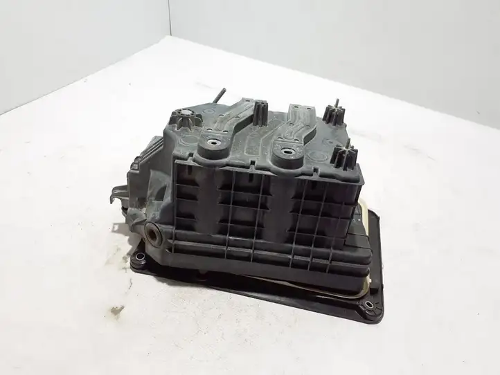 Dacia Jogger (2022 - ) 648945022R Держатель аккумулятора — фото 4