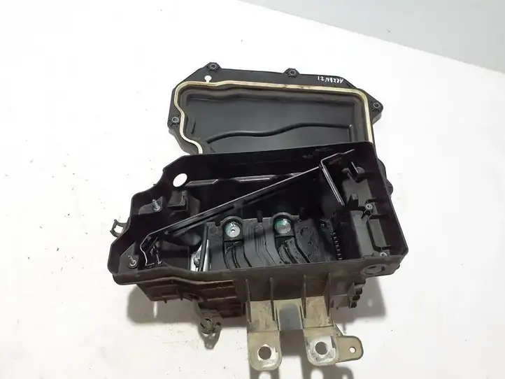 Renault Arkana (2019 - ) 648945022R Держатель аккумулятора — фото 3