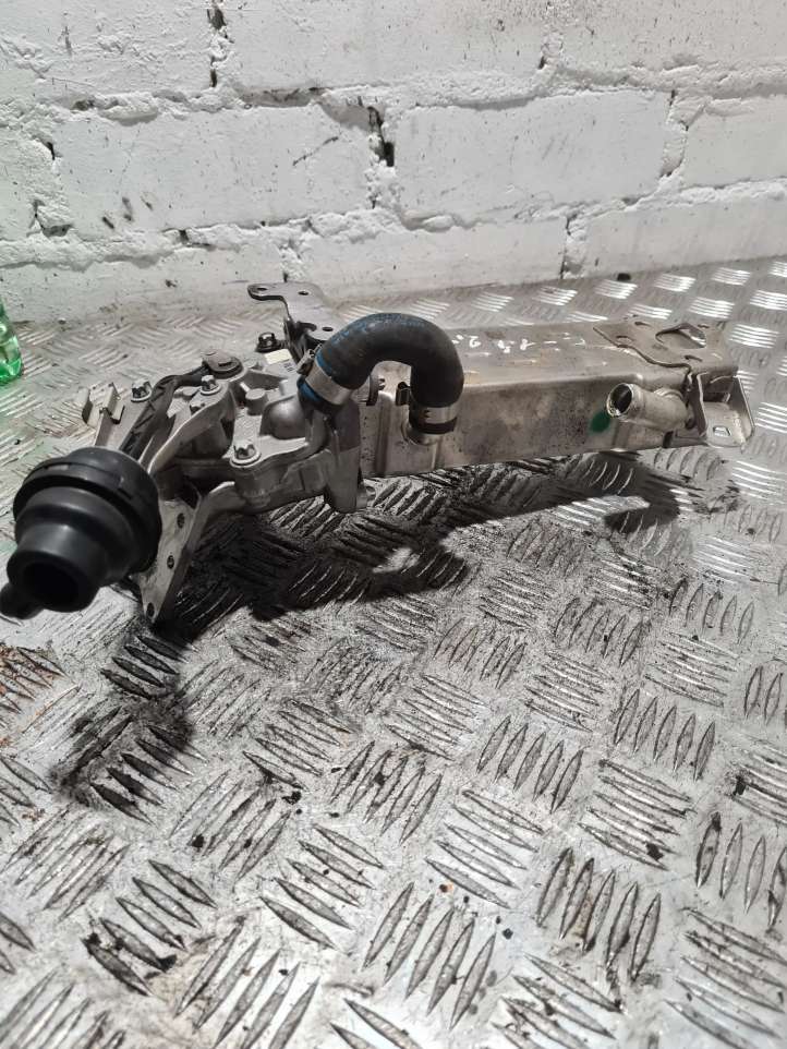 Mercedes-Benz C W205 (2014 - 2021)  A6511400675 Охладитель EGR
