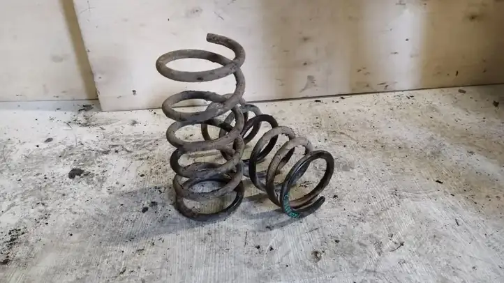 Toyota Previa (XR30, XR40) II (2000 - 2006)  482312J040 Пружина