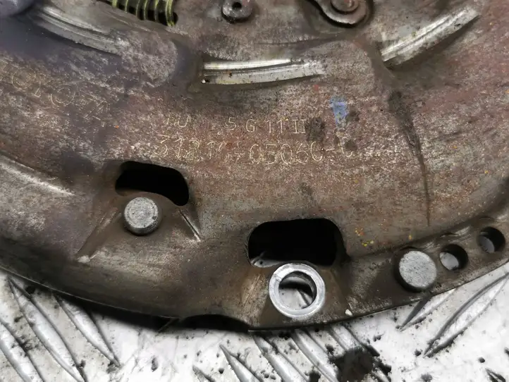 Toyota Corolla Verso AR10 (2004 - 2009)  3121605060C Комплект сцепления