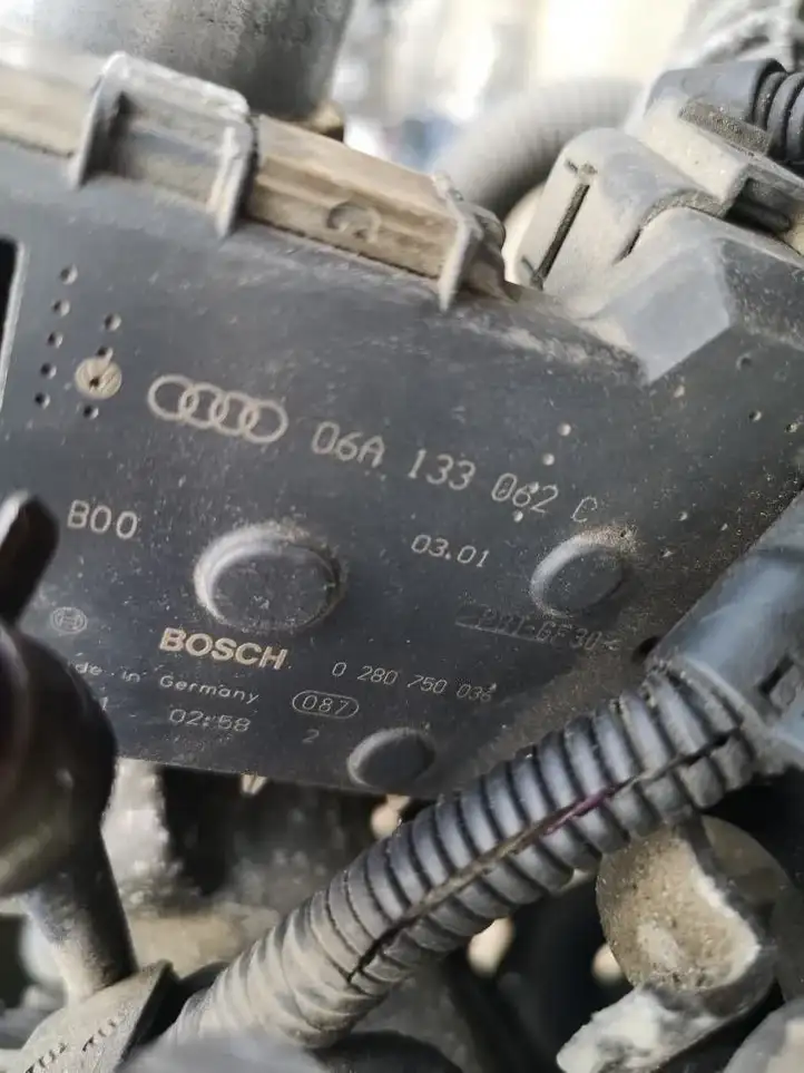 Audi A3/S3 8L (2000 - 2003) 06A133062BD Дроссельная заслонка — фото 4