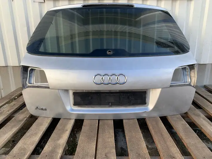 Audi A6 S6 C6 4F (2004 - 2008) Крышка багажника — фото 3