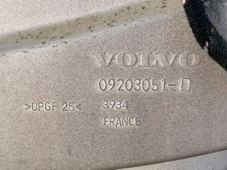 Volvo V70 (2000 - 2004) 09203051D Крышка багажника — фото 3
