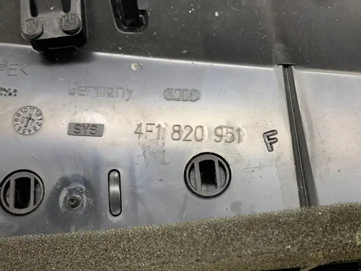 Audi A6 S6 C6 4F (2004 - 2008) 4F1820951 Центральный воздушный дефлектор — фото 3