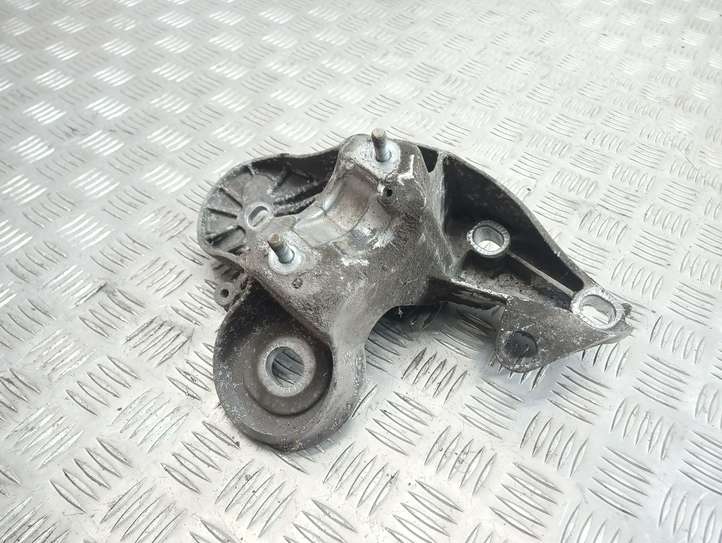 Audi A6 (2004 - 2008)  4F0199351H Другая часть передней ходовой части