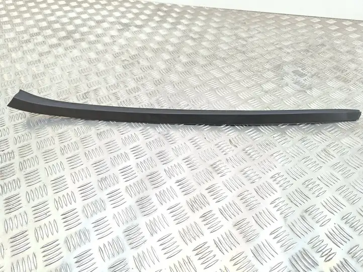 Opel Astra J (2009 - 2012) 13280301 Накладка стоек лобового стекла — фото 1