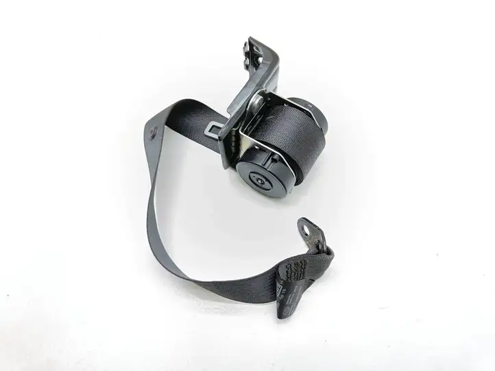 Opel Astra J (2009 - 2012) 13380211 Задний ремень безопасности — фото 6