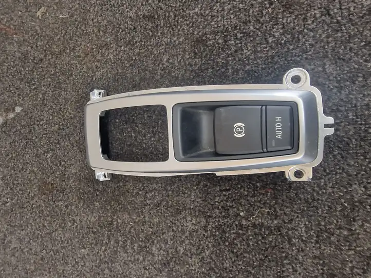 BMW X5 E70 (2006 - 2013) 9148508 Кнопка ручного тормоза — фото 1