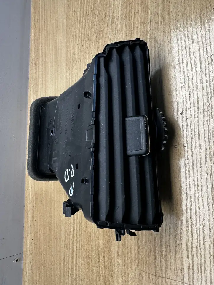 Volkswagen Golf Sportsvan (2014 - 2017) 517819710A Боковой воздушный дефлектор — фото 4