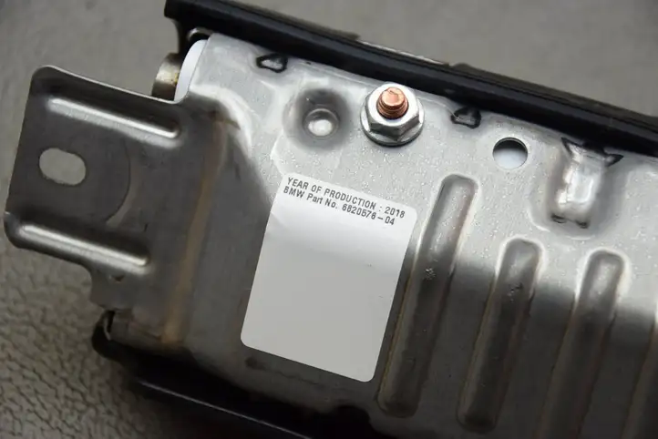 BMW 5 G30 G31 (2016 - ) 6820576 Коленная подушка безопасности — фото 8