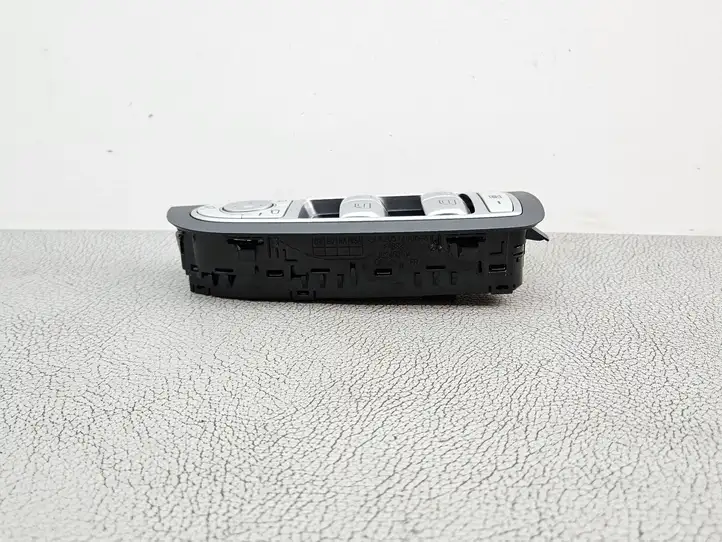 Mercedes-Benz C W205 (2014 - 2021) A2229056800 Блок кнопок стеклоподъемников — фото 3