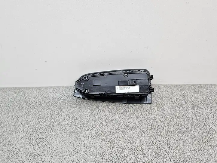 Mercedes-Benz C W205 (2014 - 2021) A2229056800 Блок кнопок стеклоподъемников — фото 7