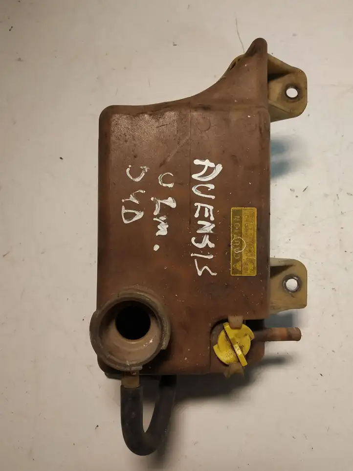 Toyota Avensis T220 (2000 - 2003) 164800G011 Расширительный бачок — фото 1