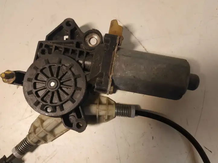 Toyota Avensis T220 (2000 - 2003) 0130821744 Стеклоподъемник задней двери — фото 5
