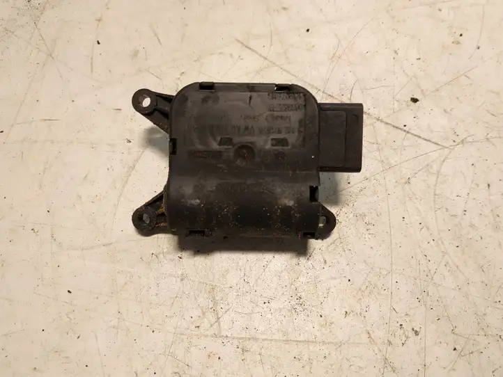 Audi A3/S3 8P (2004 - 2008) 132801338 Двигатель задвижки потока воздуха — фото 1