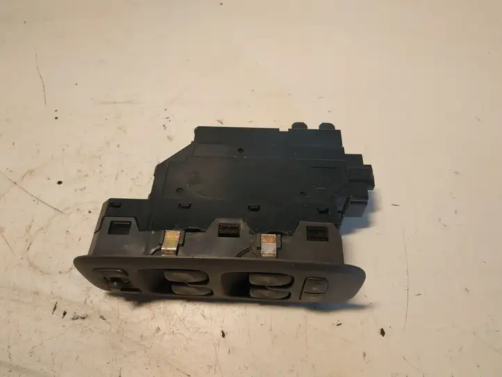 Volvo V70 (2000 - 2004) 30658116 Кнопка стеклоподъемников — фото 4