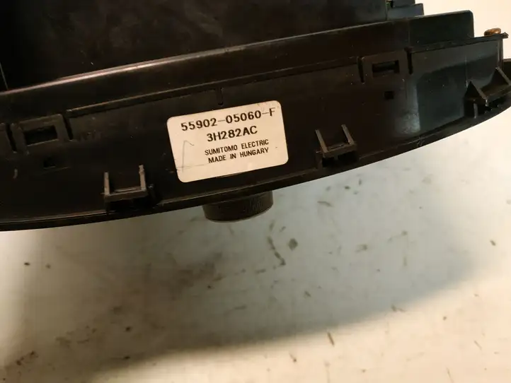 Toyota Avensis T250 (2003 - 2006) 5590205060F Магнитола / мультимедийная система — фото 4
