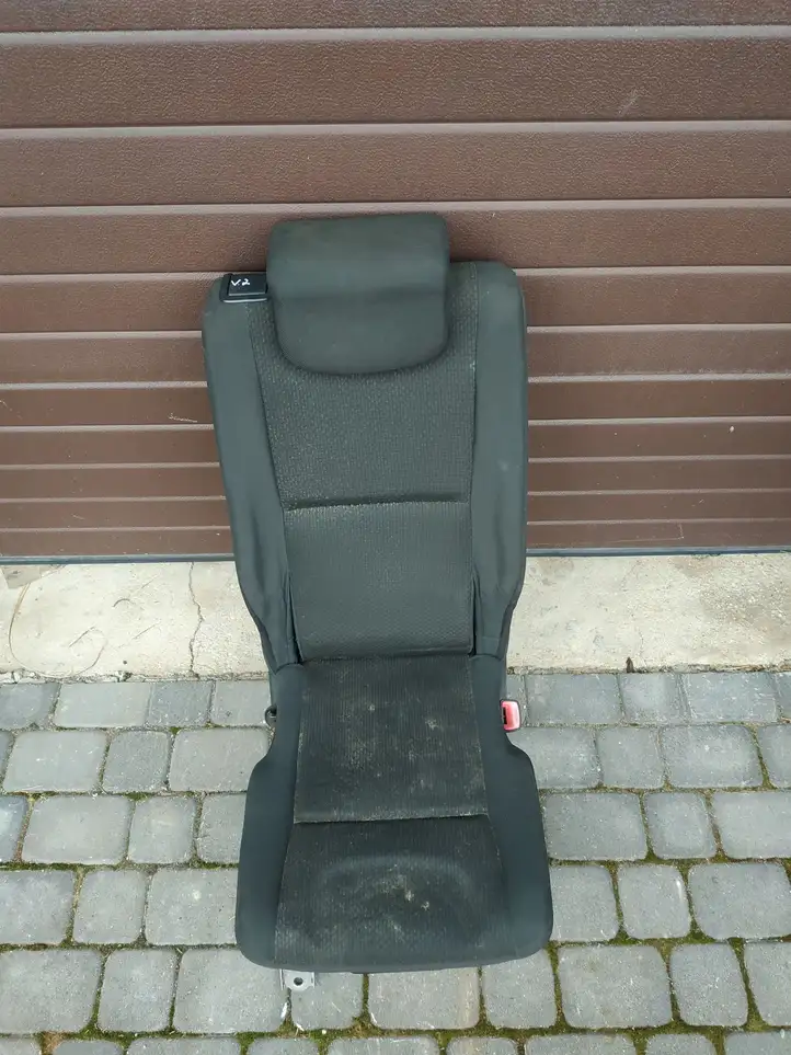 Toyota Corolla Verso AR10 (2004 - 2009) Второй ряд сидений — фото 2