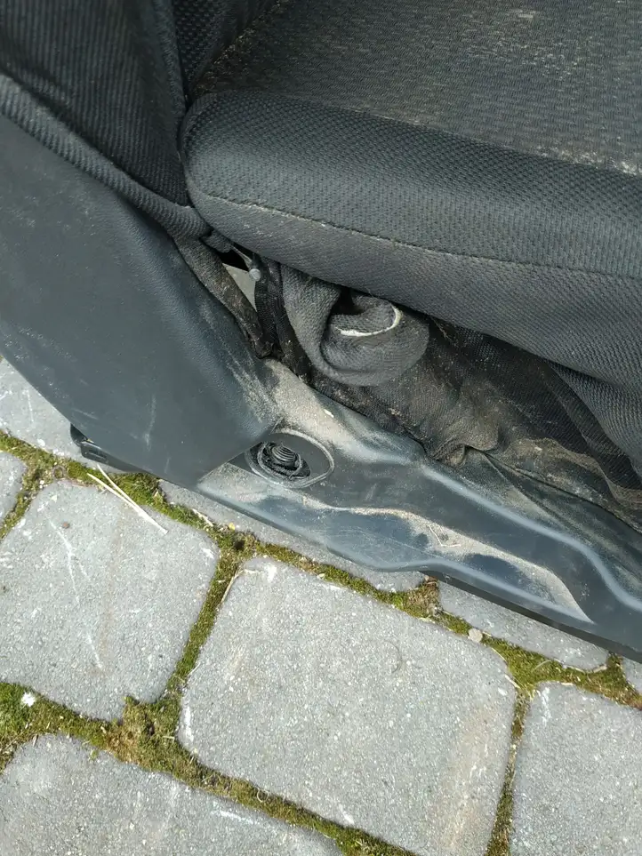 Toyota Corolla Verso AR10 (2004 - 2009) Второй ряд сидений — фото 6