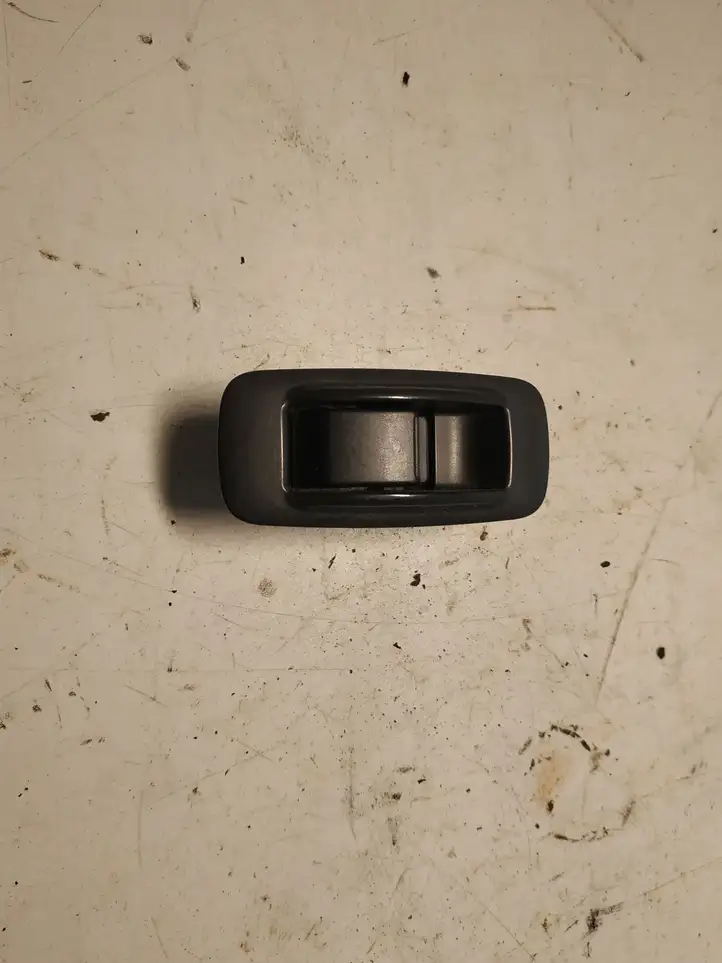 Toyota Corolla Verso AR10 (2004 - 2009) 848010F030B0 Блок кнопок стеклоподъемников — фото 1