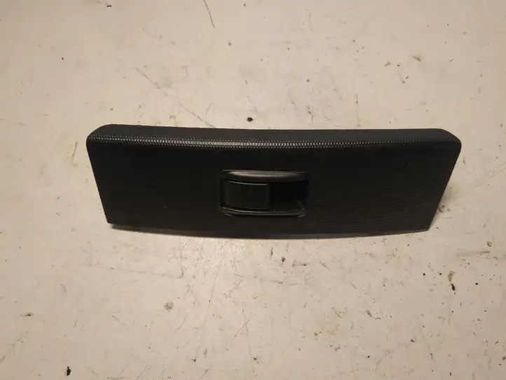 Toyota Corolla Verso AR10 (2004 - 2009) 742310F030 Блок кнопок стеклоподъемников — фото 3