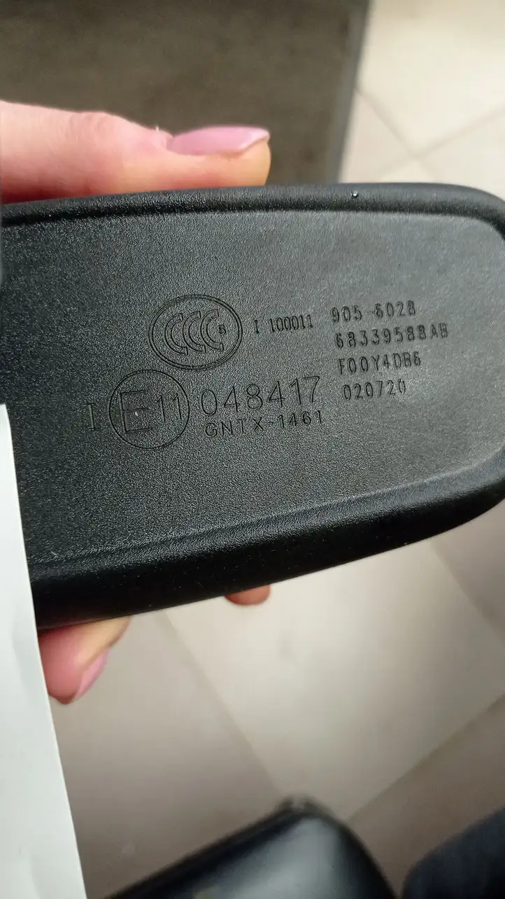 Chrysler Pacifica (2016 - ) 68339588AB Салонное зеркало заднего вида — фото 7