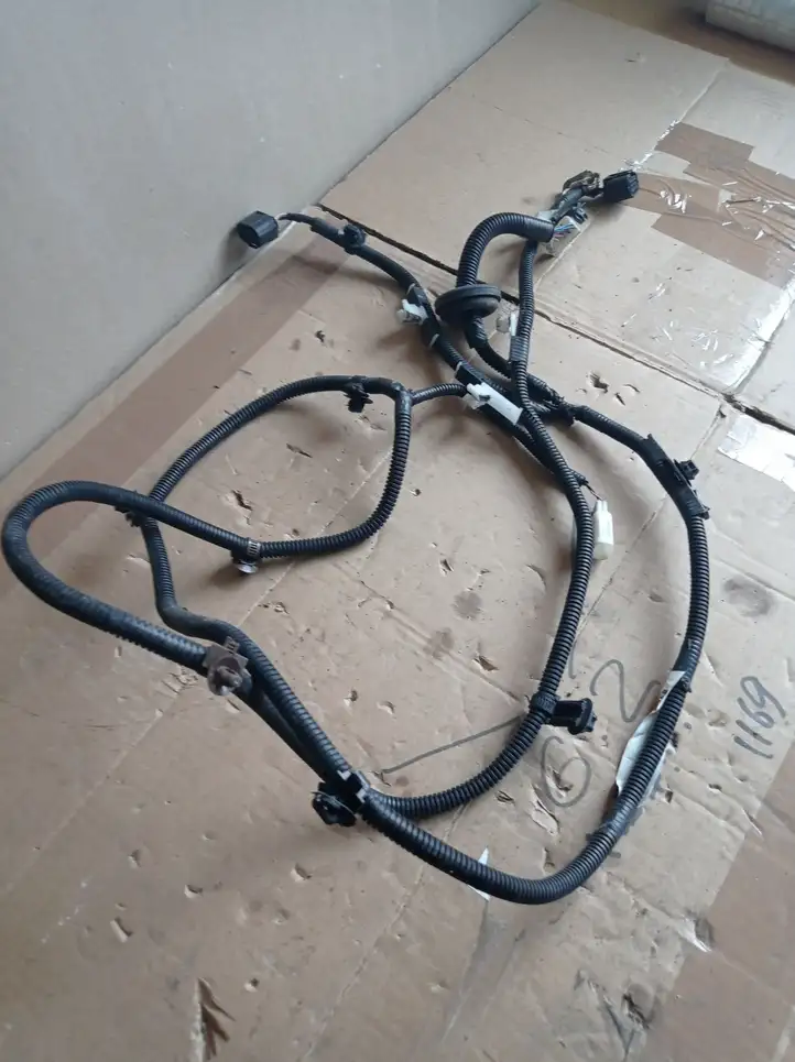 Toyota Sienna XL30 III (2011 - 2020) 8216B08070 Прочая электропроводка — фото 1