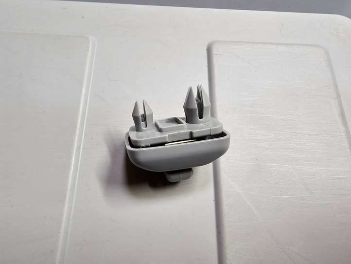 Audi Q5 (2008 - 2012)  8W0857562A Держатель щитка от солнца