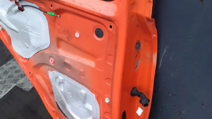 Toyota Aygo AB40 (2014 - 2018) Задняя дверь — фото 7