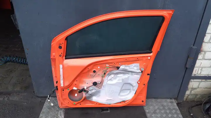 Toyota Aygo AB40 (2014 - 2018) Дверь — фото 9