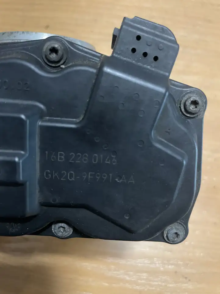 Ford Transit (2013 - 2017) GK2Q9F991AA Дроссельная заслонка — фото 2