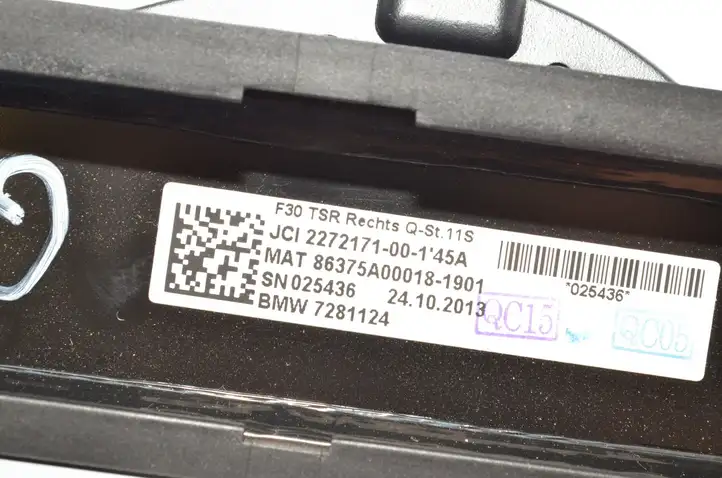 BMW 3 F30 F35 F31 (2012 - 2018) Солнцезащитная шторка заднего бокового окна — фото 5