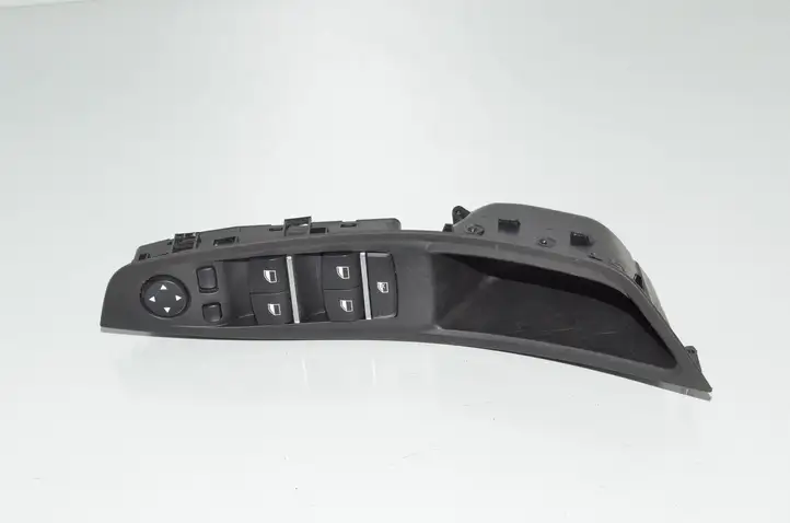 BMW 5 F10 F11 (2009 - 2016) Блок кнопок стеклоподъемников — фото 1
