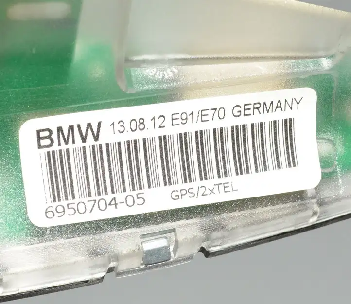 BMW 5 F10 F11 (2009 - 2016) GPS антенна — фото 2