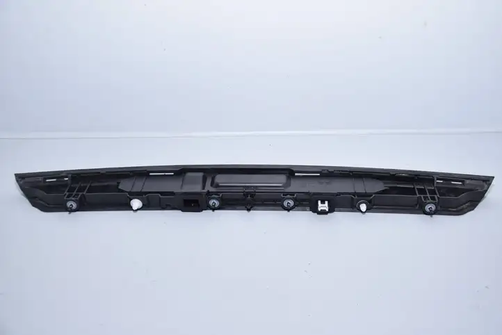 BMW 7 G11 G12 (2015 - 2022) 7357105 Подсветка номера — фото 3