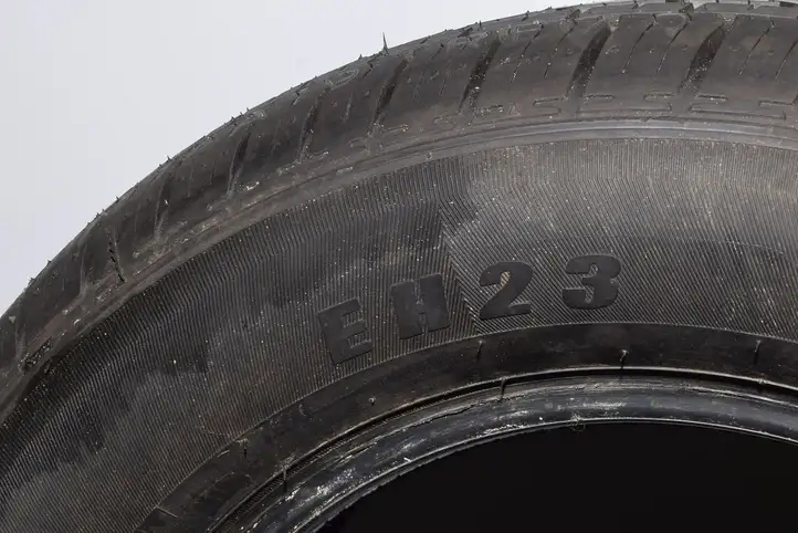 BMW 5 E39 (1996 - 2003) Летние шины R15 — фото 4