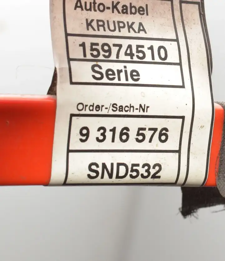 BMW 3 F30 F35 F31 (2012 - 2018) Плюсовой провод аккумулятора — фото 2