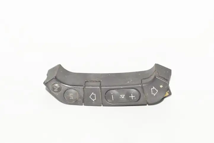 BMW 5 E39 (1996 - 2003) 6903396 Кнопки на рулевом колесе — фото 1