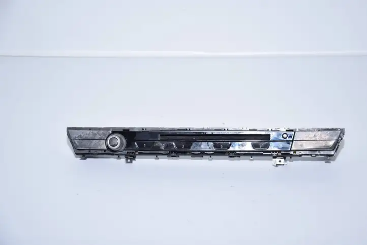 BMW 7 G11 G12 (2015 - 2022) 6276761 Другие включатели / ручки/ переключатели — фото 1